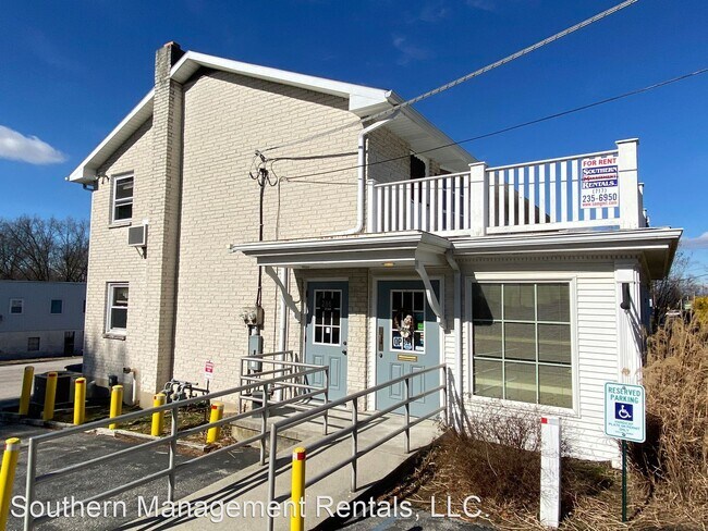 Foto del edificio - 2 br, 1 bath House - 286 N Main St. 2nd floor
