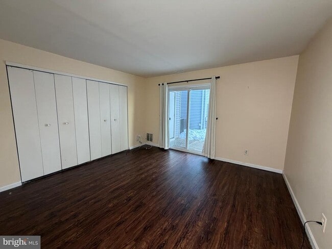 Building Photo - 316 Park Pl Dr