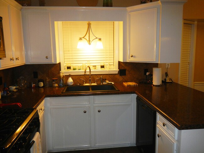 Foto del edificio - 1502 Winchester Dr