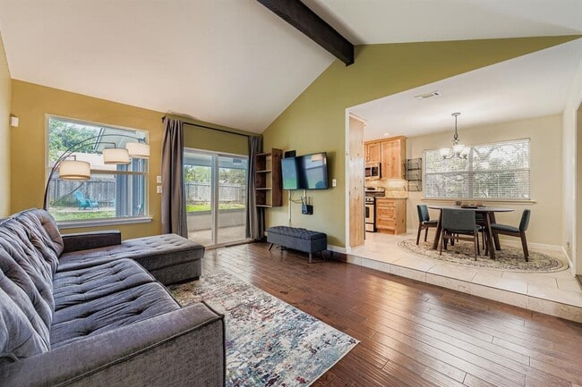 Building Photo - 1215 Speer Ln