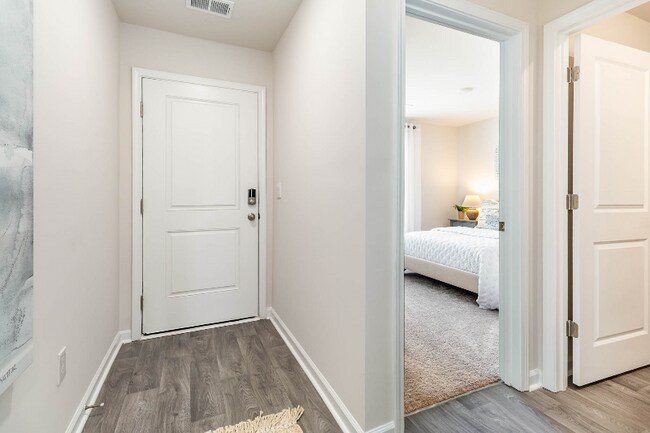Building Photo - 170 Cassina Dr