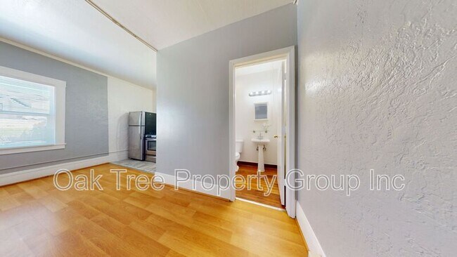 Foto del edificio - 134 E 16th St
