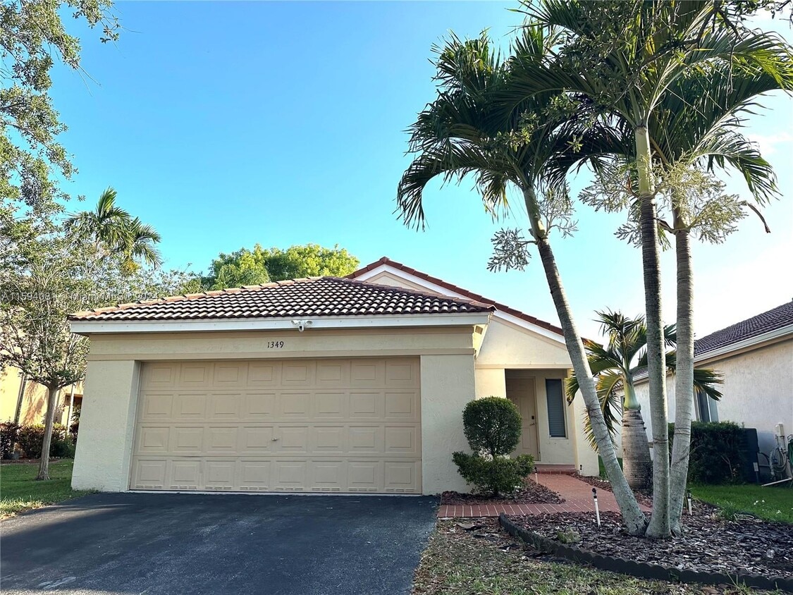 1349 Presidio Dr, Weston, FL 33327 House Rental in Weston, FL