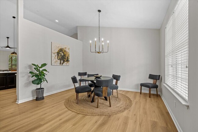 Photo - 123 Fairfield Dr House