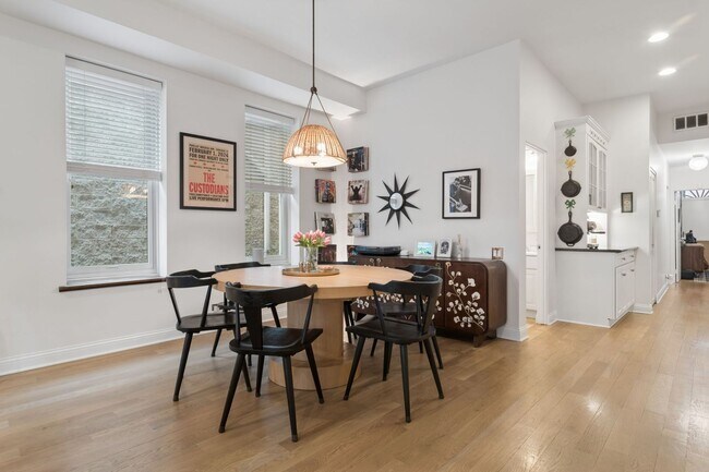 Foto del edificio - 1667 N Bissell St