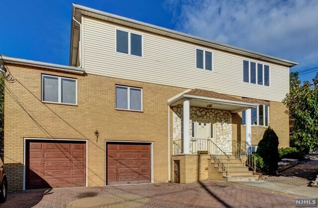 Foto principal - 755 3rd St