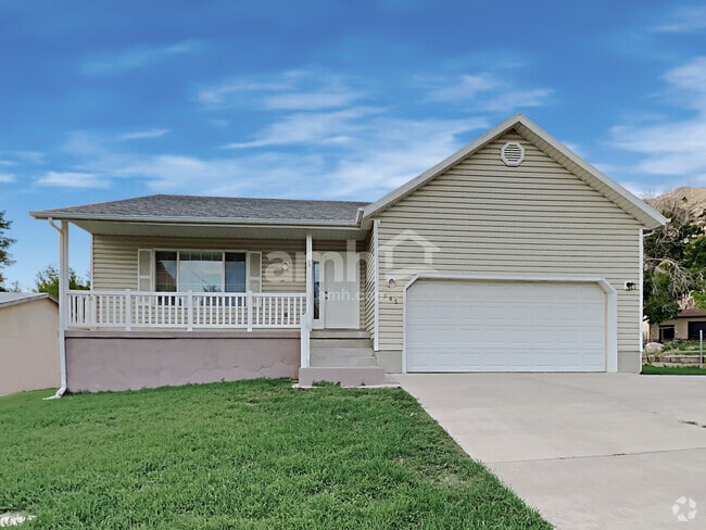 Building Photo - 845 Grove Creek Dr