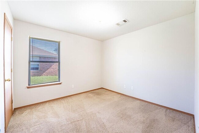 Foto del edificio - 310 E Marietta Ct