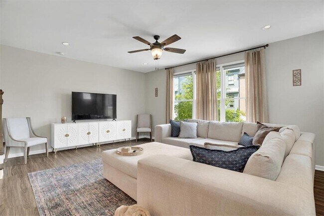 Building Photo - 775 Hamilton Cir SE