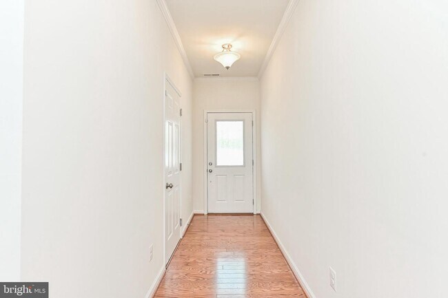 Building Photo - 23590 Kindred Terrace