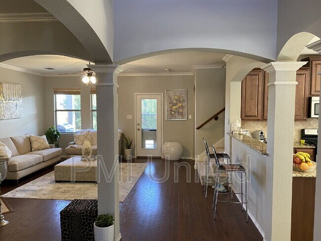 Foto del edificio - 15620 Gatehouse Dr