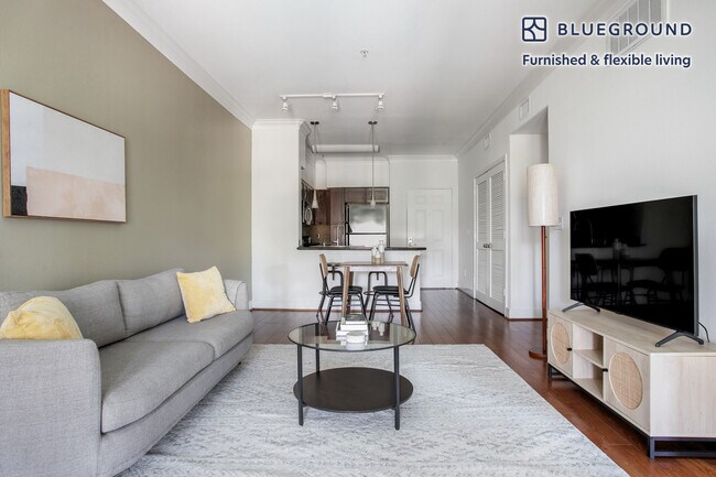 Foto del edificio - 7225 Crescent Prk W