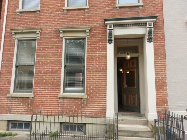 Building Photo - 1351 Broadway St
