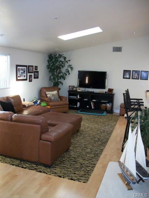 Building Photo - 302 Princeton Dr