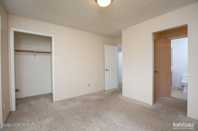Building Photo - 1701 Russian Jack Dr