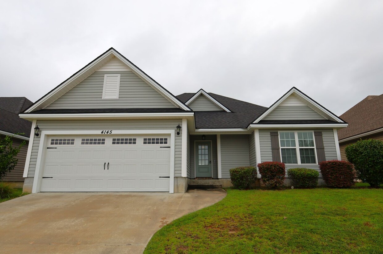 Foto principal - 4145 Bright Creek Rd