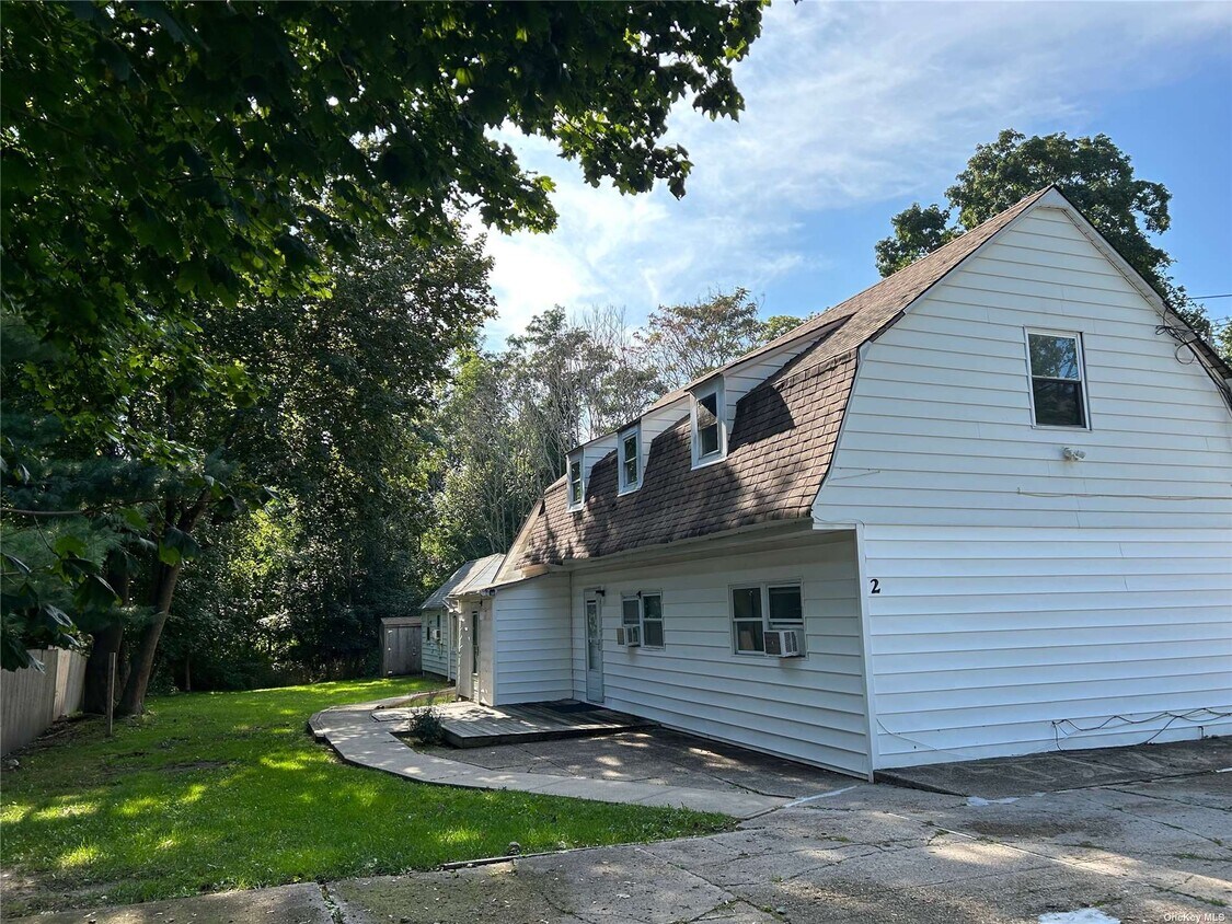 Foto principal - 174 Mills Pond Rd
