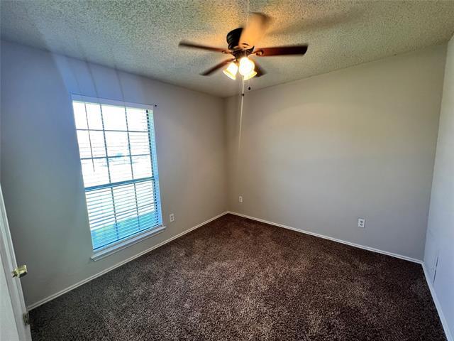 Building Photo - 2701 Knights Bridge Dr