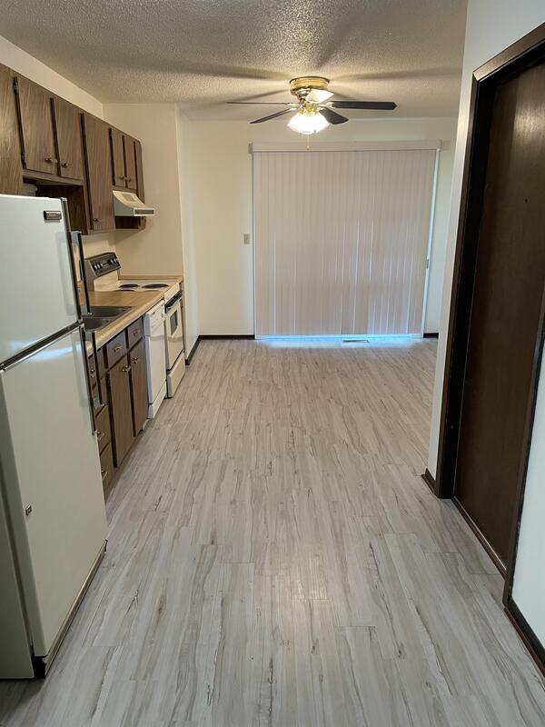 Foto del edificio - 512 Breezy Point Dr