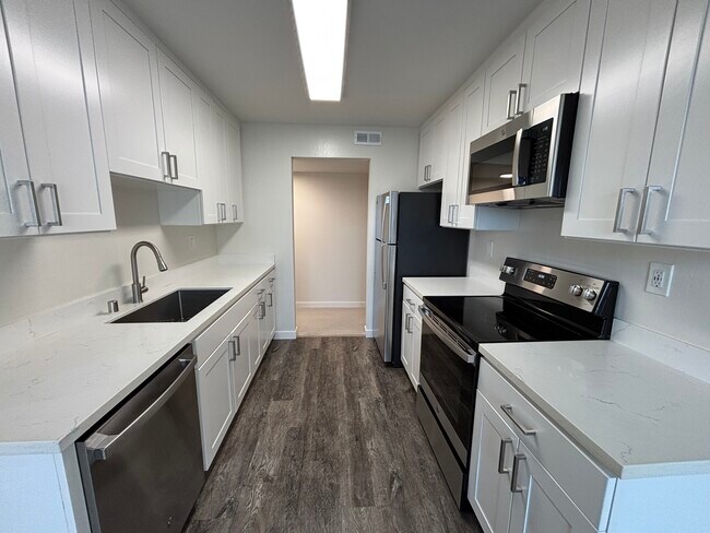 Foto del edificio - Midtown Apartments