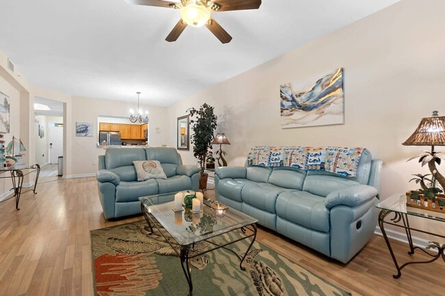 Building Photo - 265 Atlantis Cir