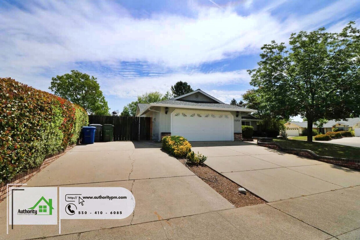 Primary Photo - 1593 Purple Way
