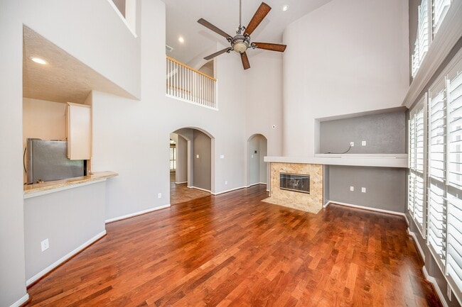 Building Photo - 14203 Alamosa Ct