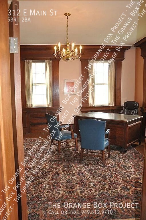 Foto del edificio - 312 E Main St