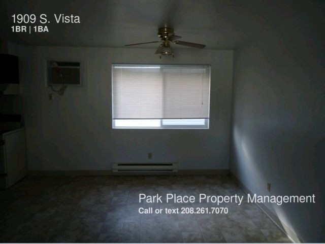 Building Photo - 1923 S Vista Ave