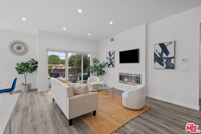 Foto del edificio - 5114 Cahuenga Blvd