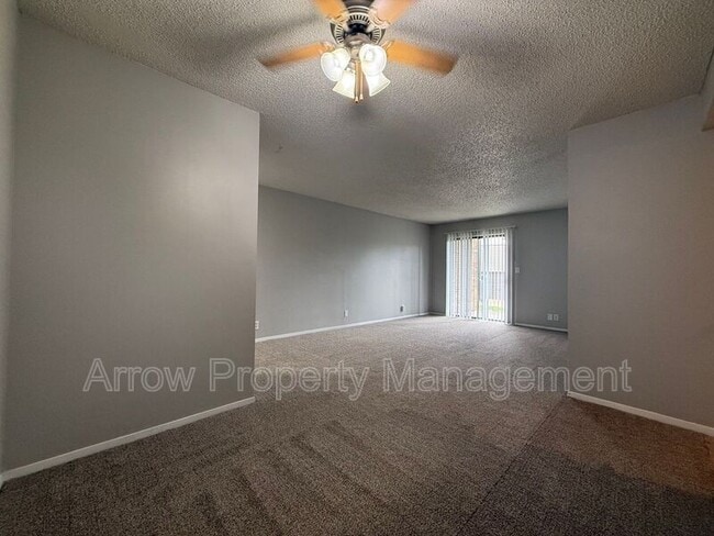 Building Photo - 4541 Tranquility Dr