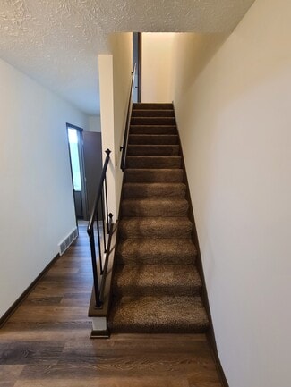 Building Photo - 209 Whittier Dr S