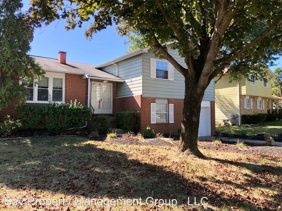 Primary Photo - 4 br, 2.5 bath House - 8911 Winands Road