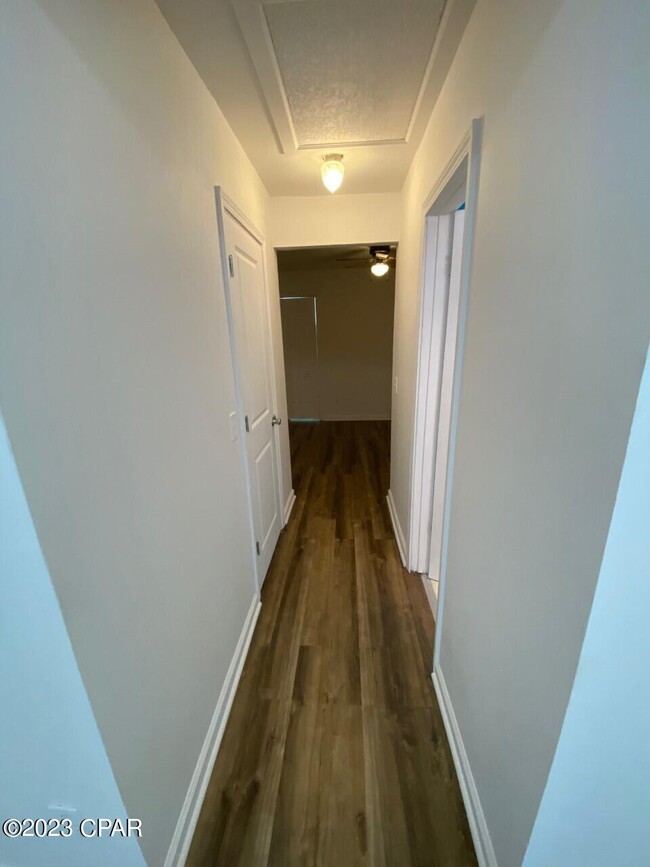 Building Photo - 8202 Eastwood Ave