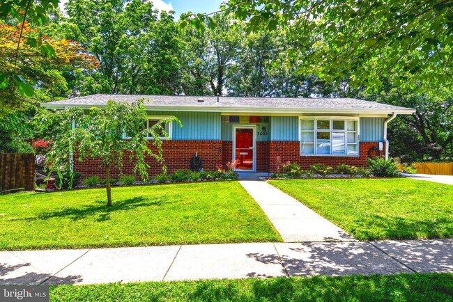 Building Photo - 3602 Sandy Ct
