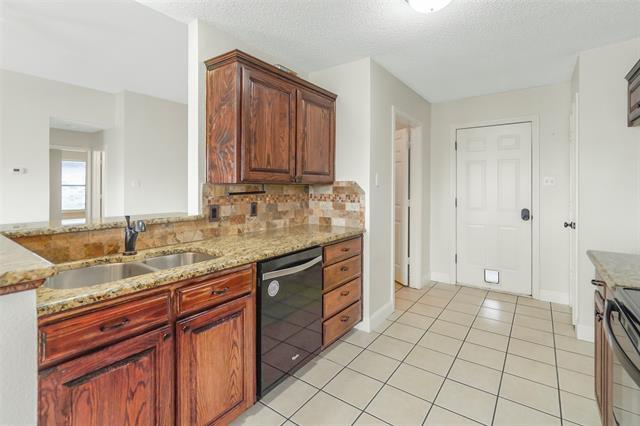 Foto del edificio - 926 Meadow Cir S