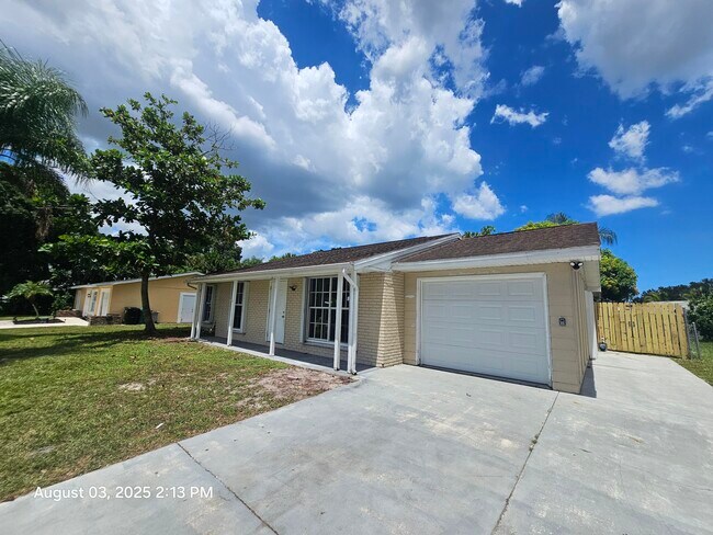 Foto del edificio - 329 NE Cullman Ct