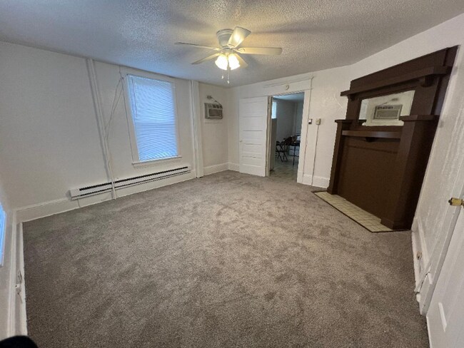 Foto del edificio - 1412 Moorman Ave NW