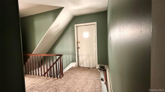 Foto del edificio - 19 Bloomingburg Rd