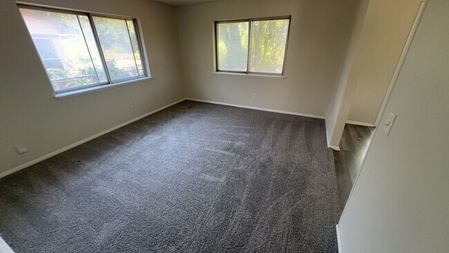 Foto del edificio - 332 NW 83rd St