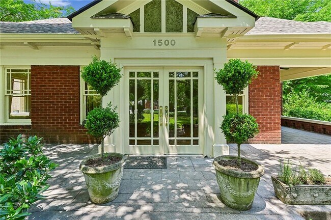 Foto del edificio - 1500 North Highland Avenue Northeast