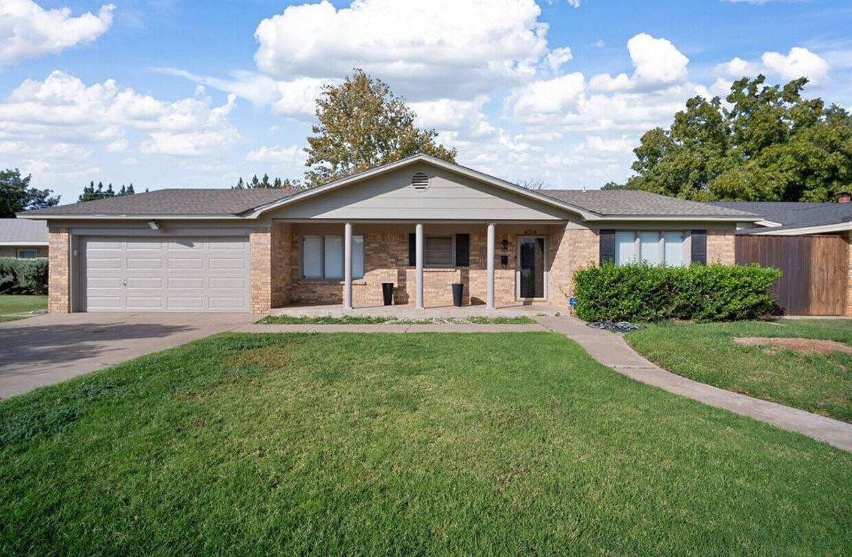 Foto principal - 4314 55th St