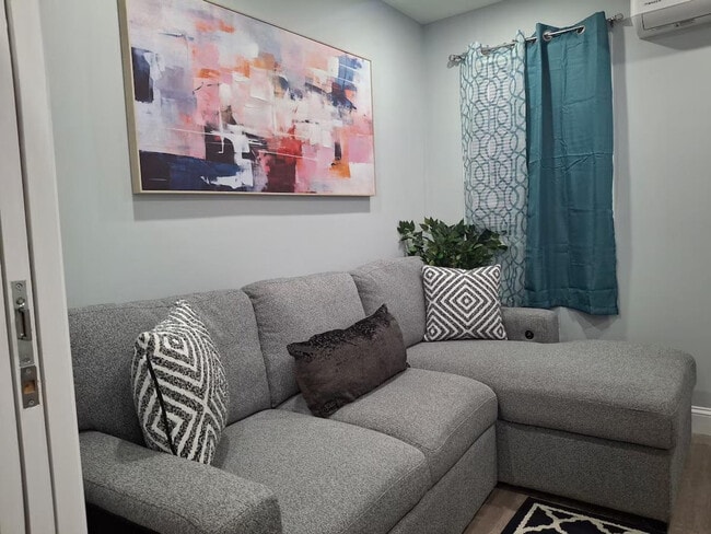 Building Photo - 1111 Atwells Ave