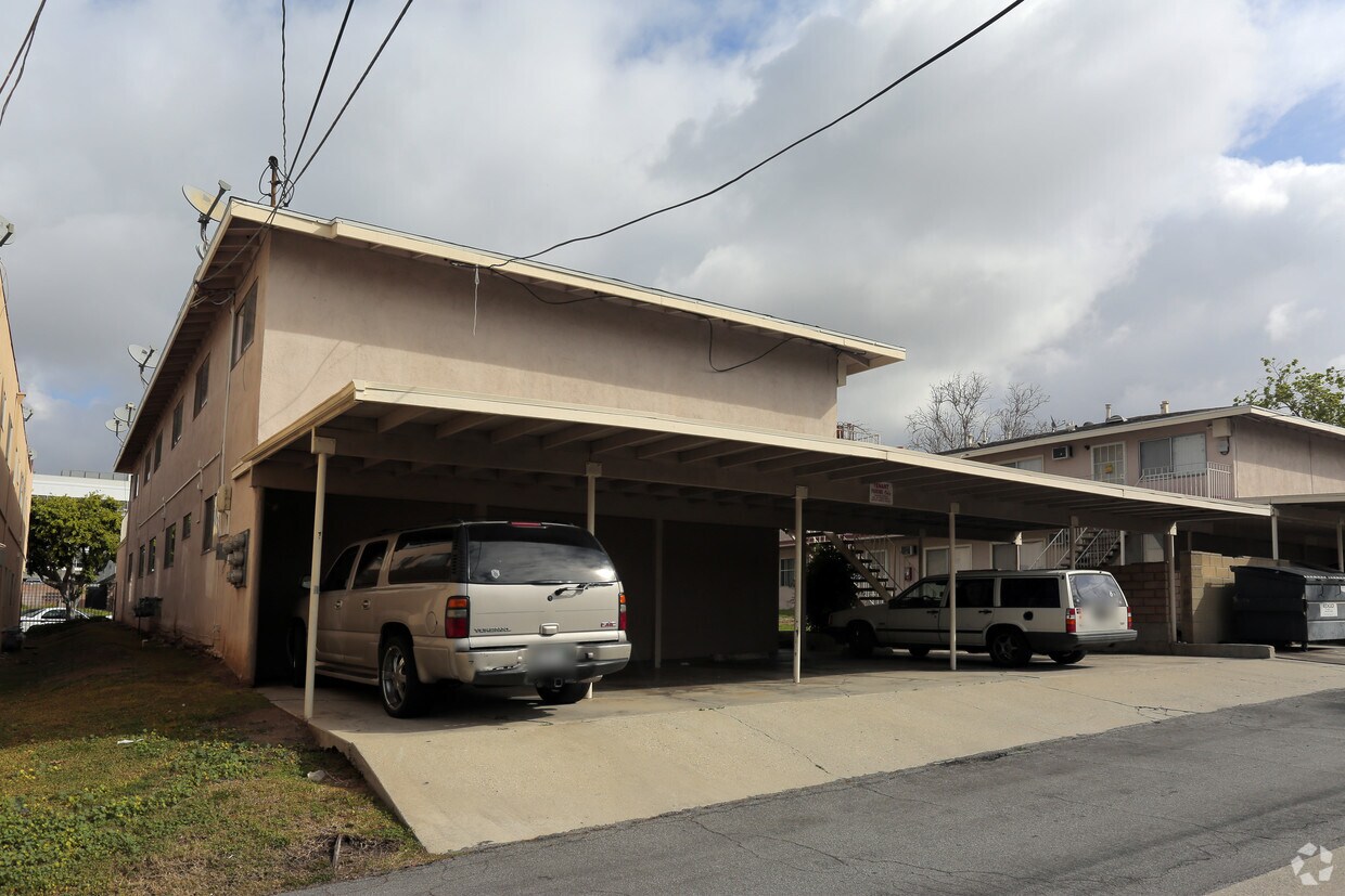 Foto del edificio - 14940 Gagely Dr