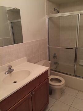 Building Photo - 1506 Edison Glen Terrace