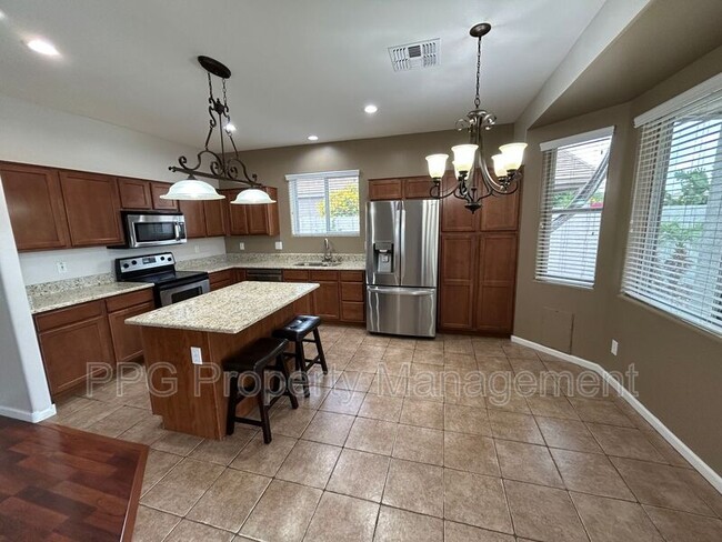 Building Photo - 18132 W Port Royale Ln