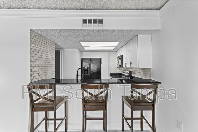 Foto del edificio - 4141 Bayshore Blvd