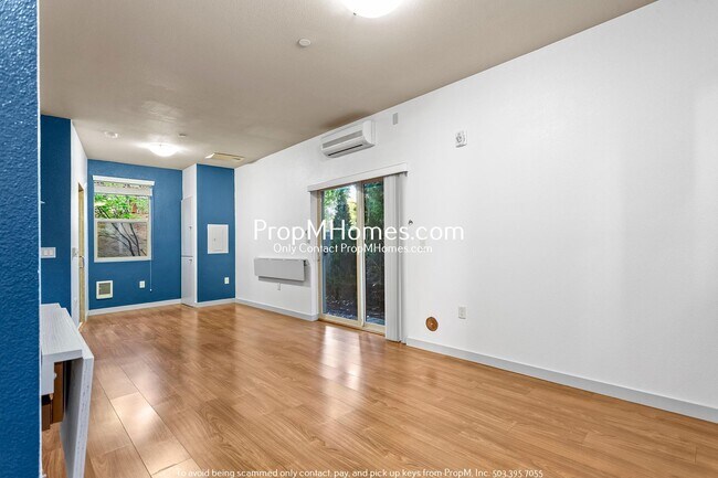 Building Photo - Modern Studio in the Heart of SE!