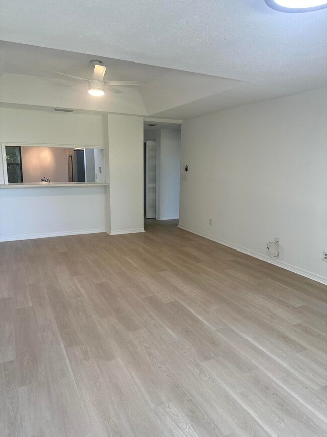 Foto del edificio - 5270 SE Seascape Way