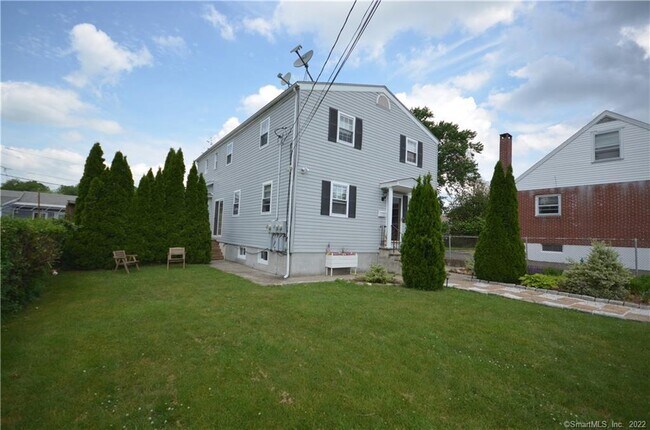 Foto del edificio - 258 Rakoczy Ave